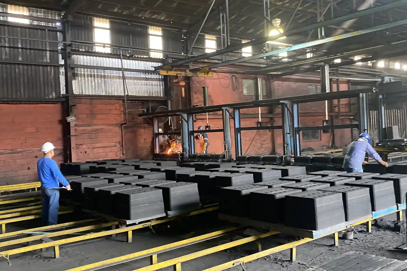 Foundry casting floor in Monterrey